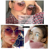 Fashion Oversized Sunglasses Women Brand Designer Big Square Sun Glasses Pearl Decoration Cat Eye Shades Butterfly Eyewear