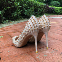 Golden Glitter Spikes Pointy Toe High Heel pumps - Divine Diva Beauty